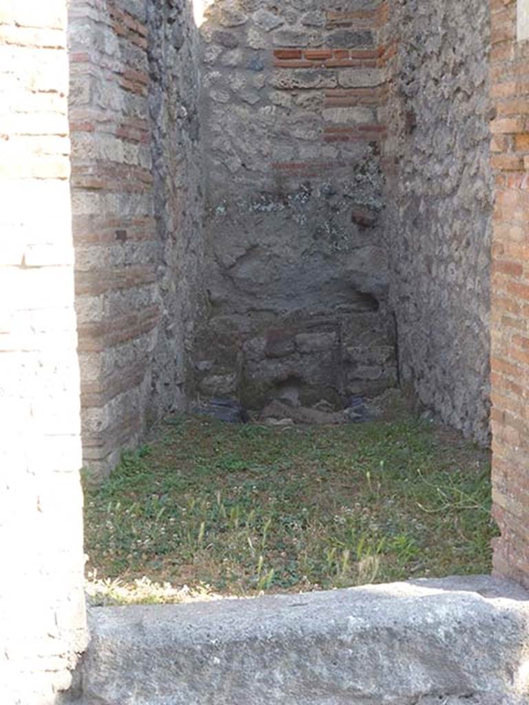 Vii Pompeii June Remains Of Latrine Against The South Wall